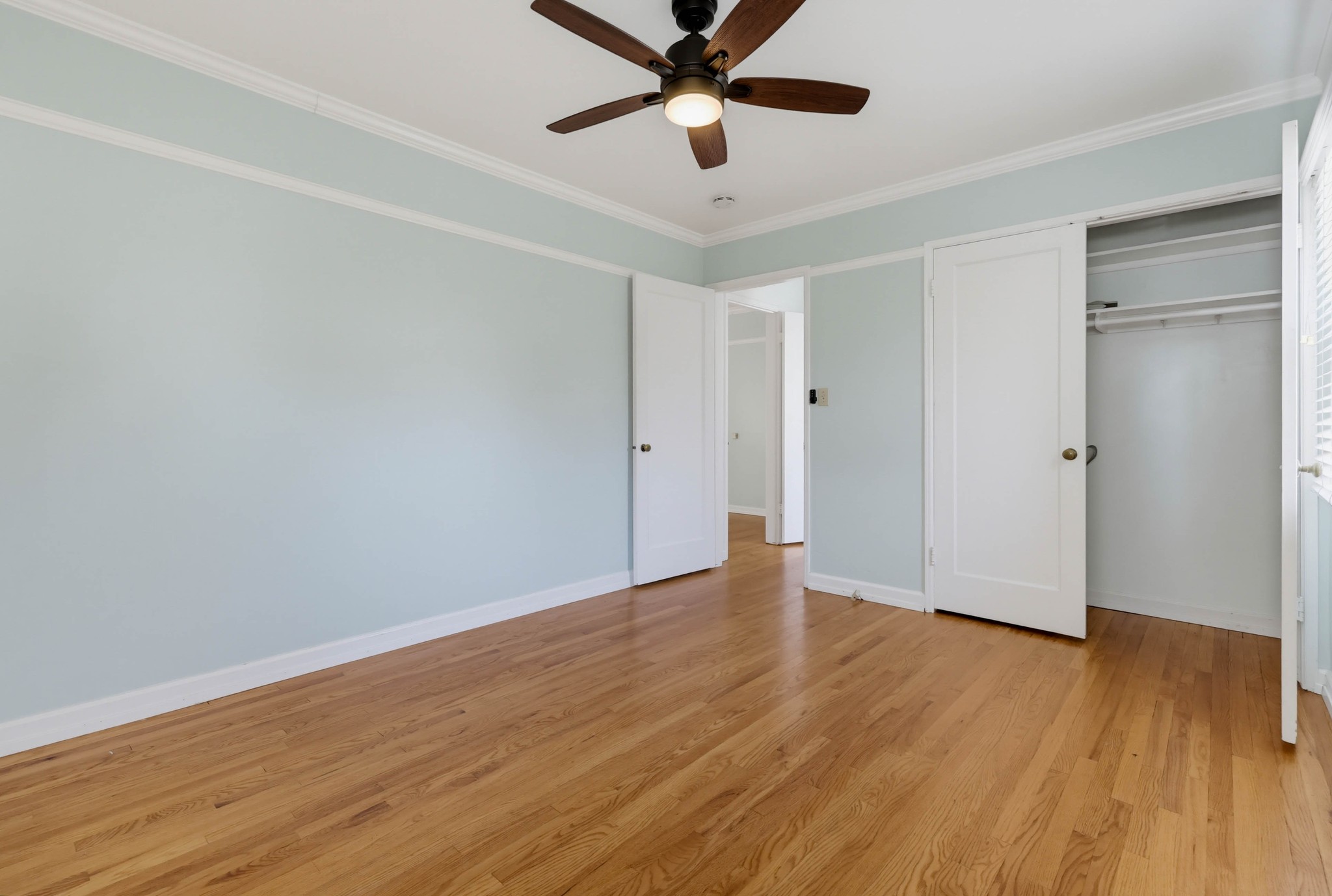 Virtual tour photo 24 of 70 for 4451 Dawson Ave