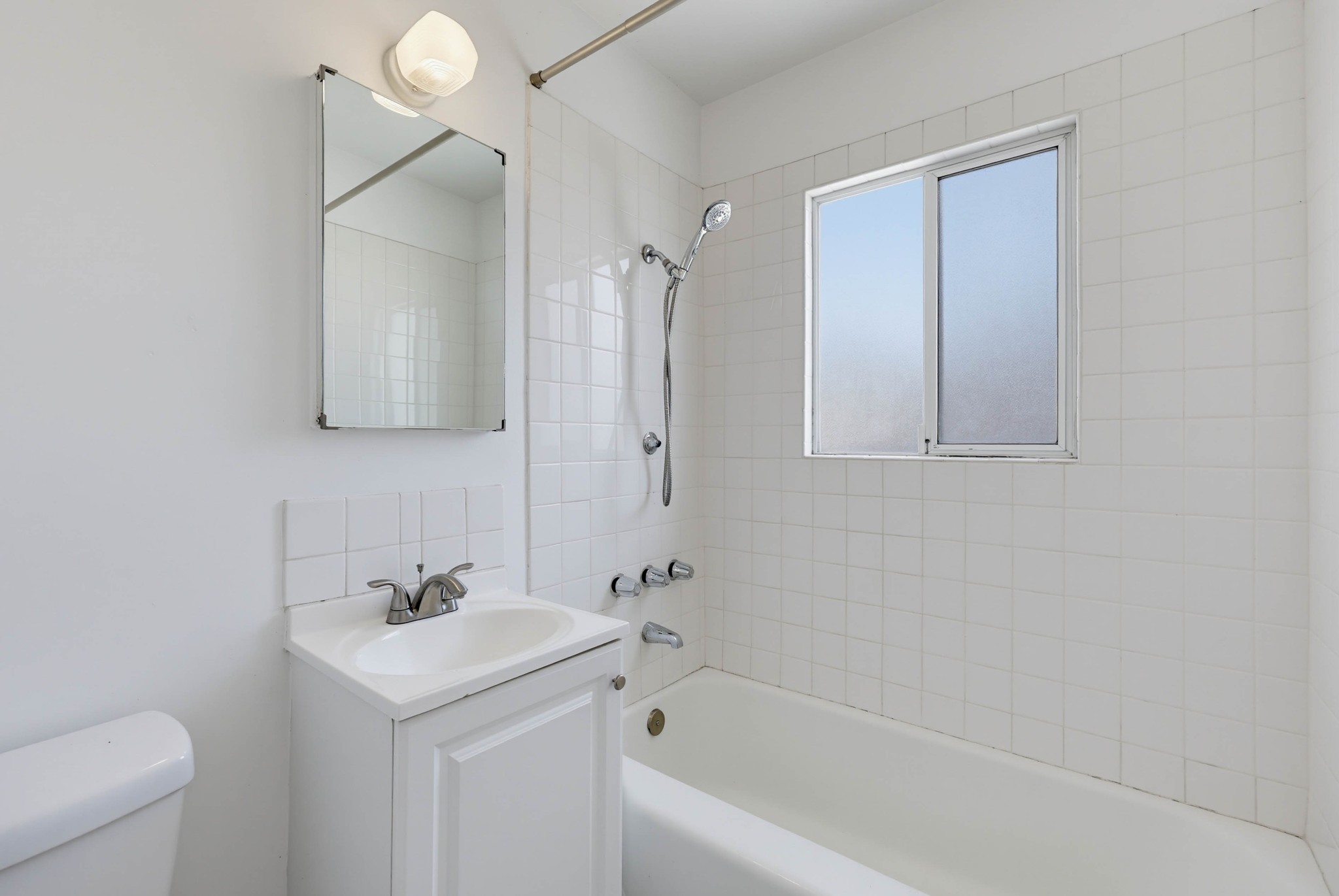Virtual tour photo 27 of 70 for 4451 Dawson Ave