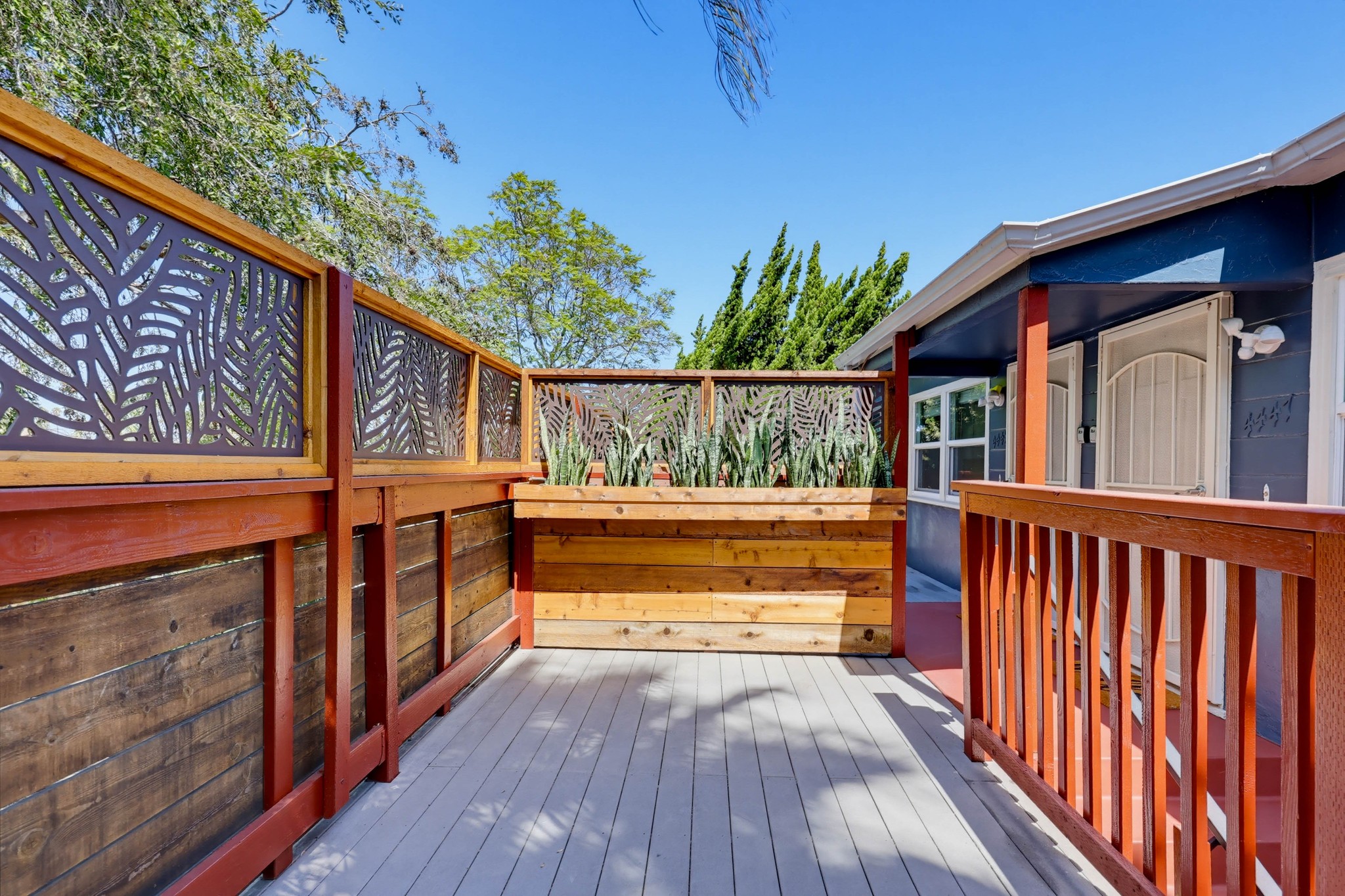 Virtual tour photo 34 of 70 for 4451 Dawson Ave