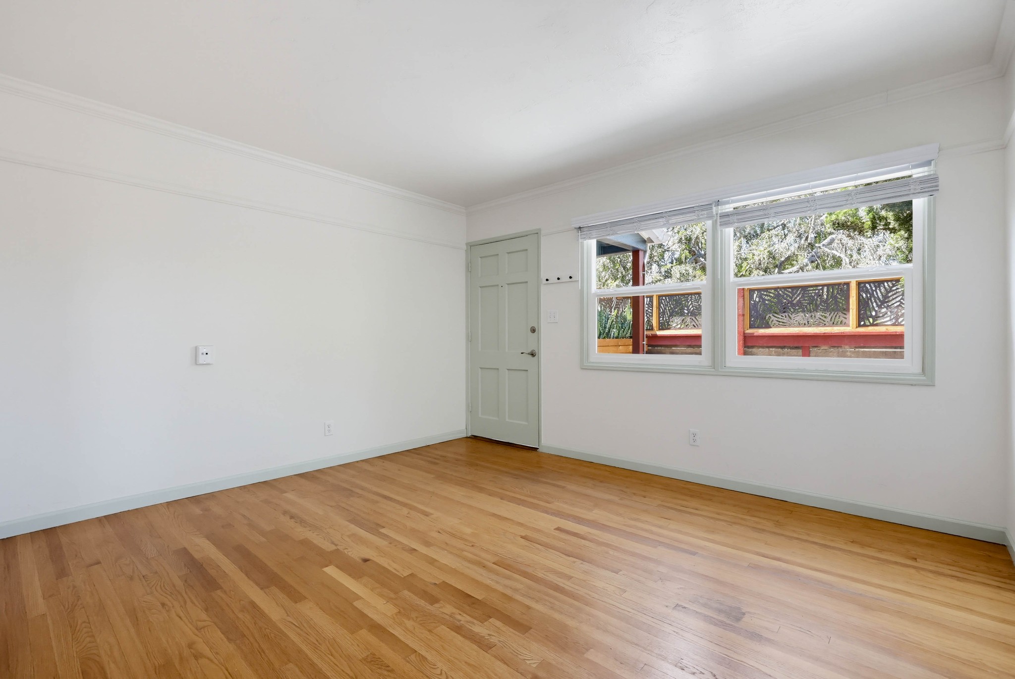 Virtual tour photo 41 of 70 for 4451 Dawson Ave