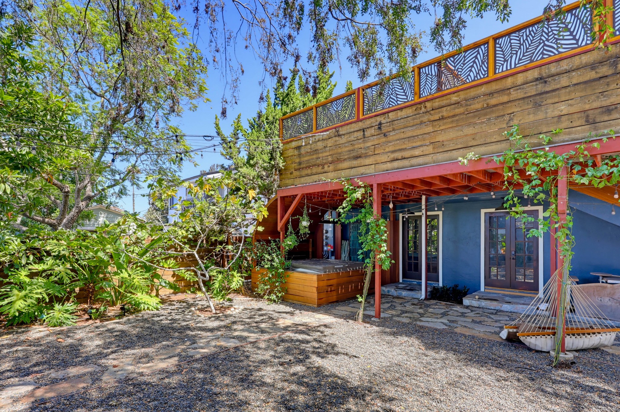 Virtual tour photo 68 of 70 for 4451 Dawson Ave
