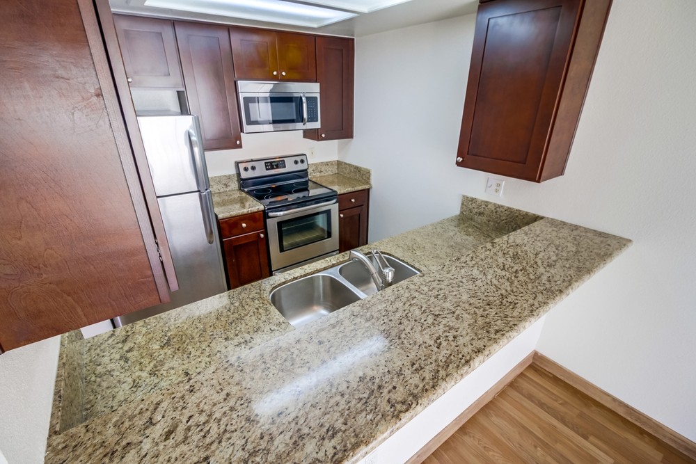 Virtual tour photo 13 of 29 for 4452 Mentone St #202