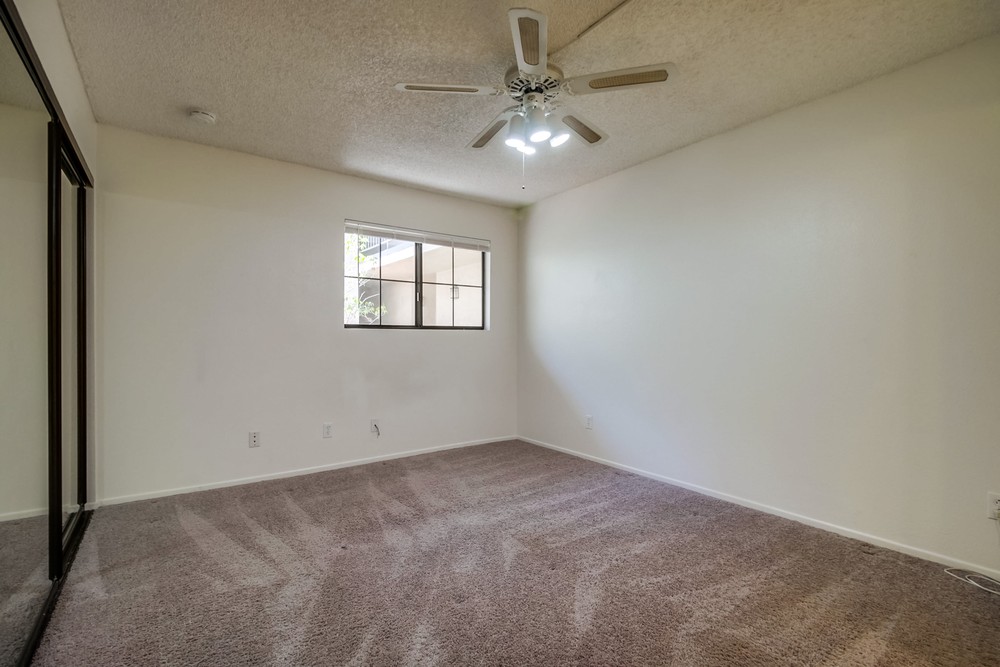 Virtual tour photo 20 of 29 for 4452 Mentone St #202