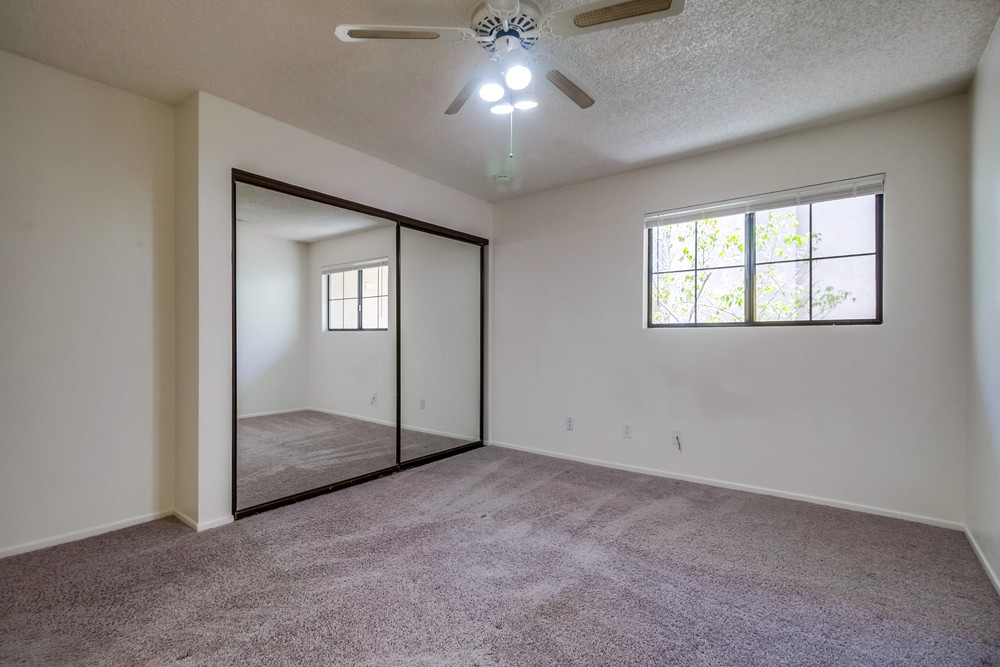 Virtual tour photo 21 of 29 for 4452 Mentone St #202