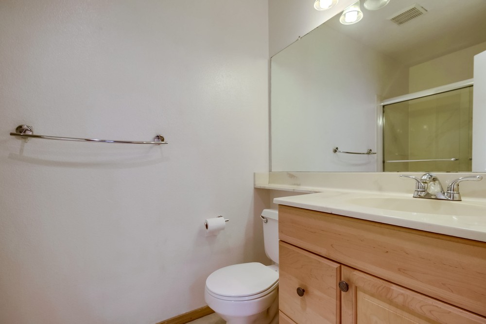 Virtual tour photo 23 of 29 for 4452 Mentone St #202