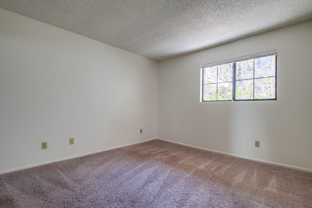 Virtual tour photo 24 of 29 for 4452 Mentone St #202