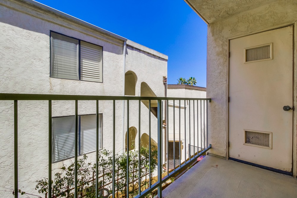 Virtual tour photo 30 of 29 for 4452 Mentone St #202