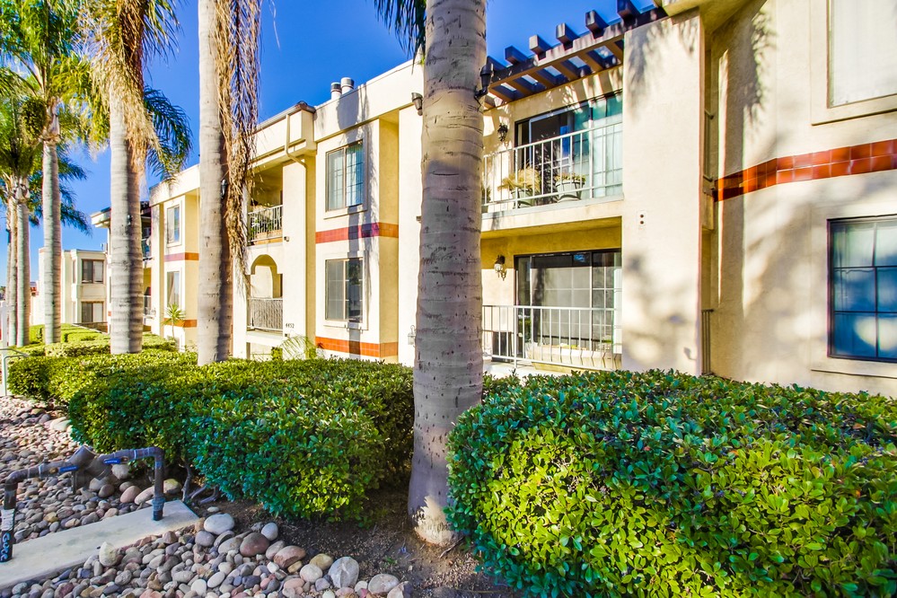 Virtual tour photo 4 of 30 for 4452 Mentone St #203