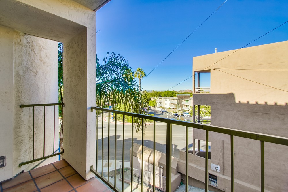 Virtual tour photo 23 of 30 for 4452 Mentone St #203