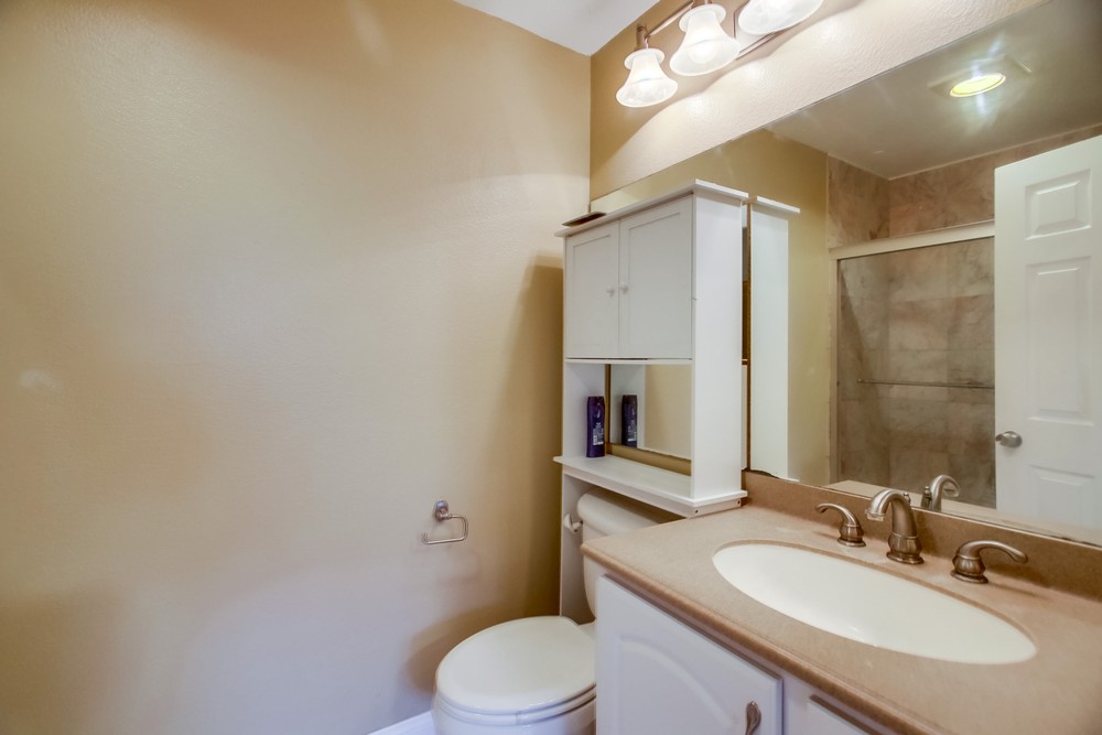 Virtual tour photo 32 of 50 for 4452 Mentone St #302