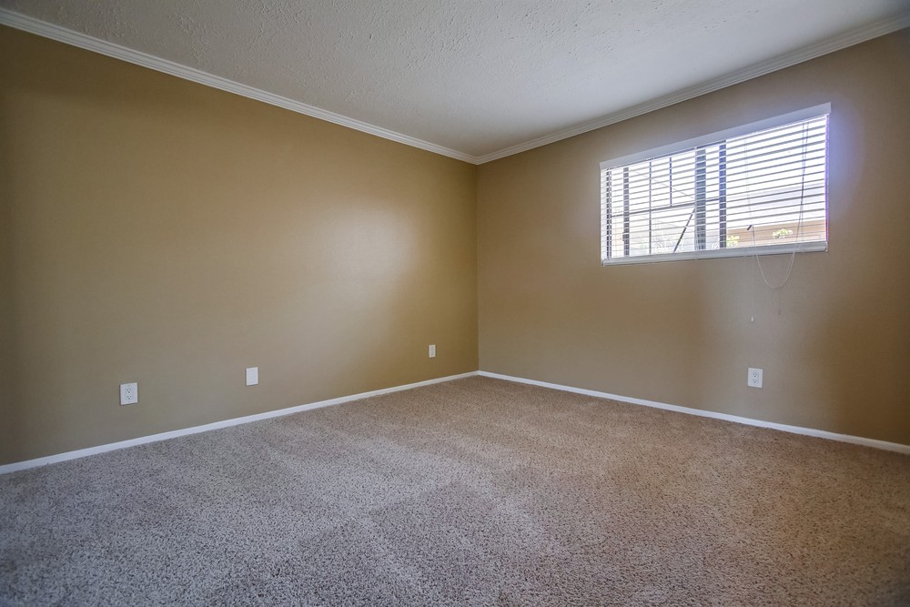 Virtual tour photo 34 of 50 for 4452 Mentone St #302