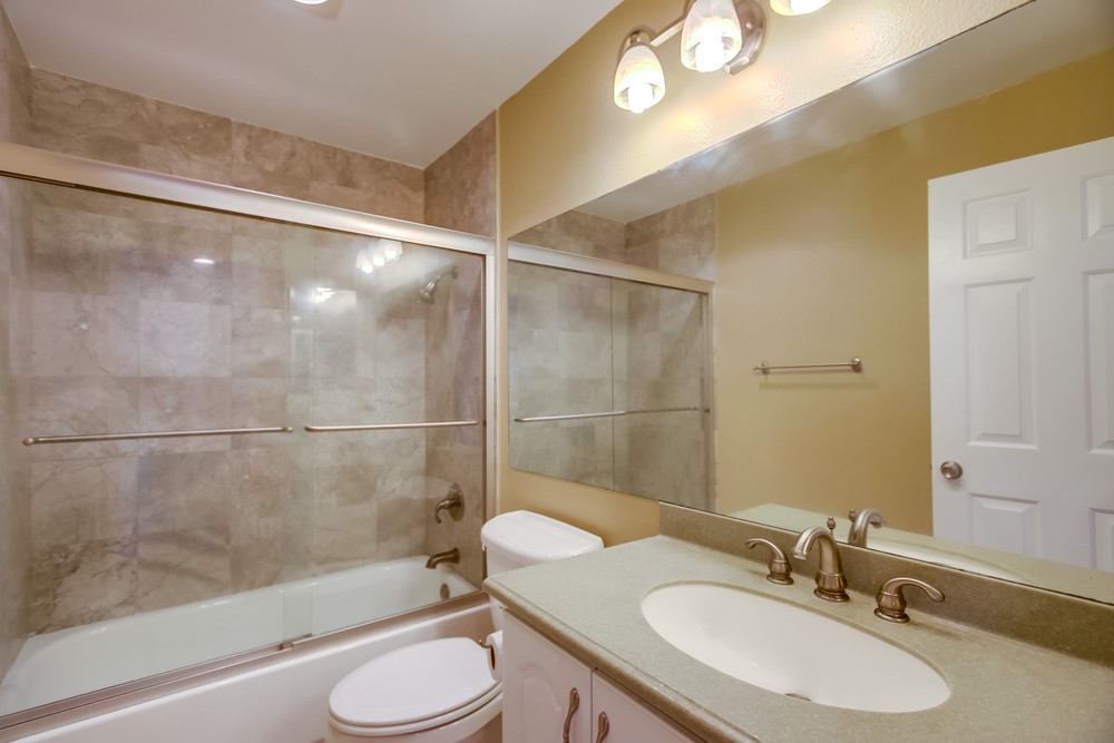 Virtual tour photo 36 of 50 for 4452 Mentone St #302