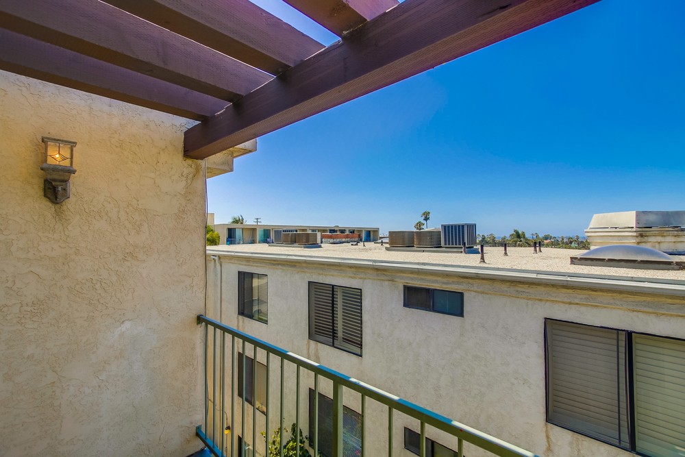 Virtual tour photo 42 of 50 for 4452 Mentone St #302
