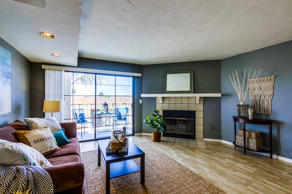 Virtual tour photo 10 of 31 for 4452 Mentone St #305