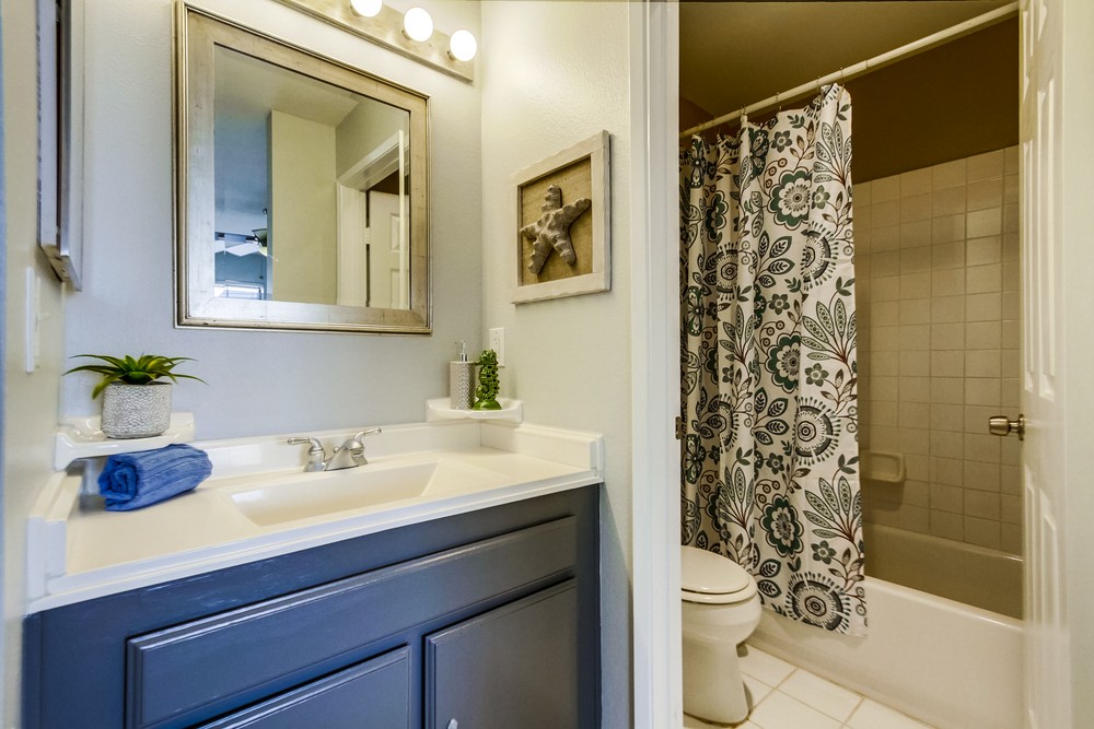 Virtual tour photo 22 of 31 for 4452 Mentone St #305