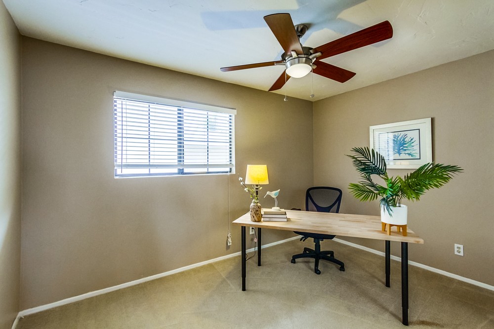 Virtual tour photo 23 of 31 for 4452 Mentone St #305
