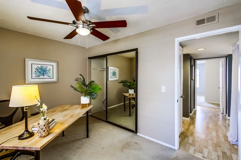Virtual tour photo 24 of 31 for 4452 Mentone St #305