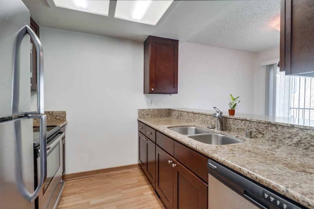 Virtual tour photo 15 of 30 for 4452 Mentone St UNIT 202