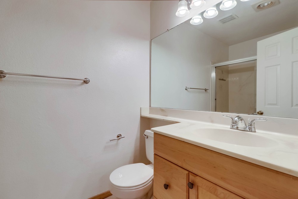 Virtual tour photo 18 of 30 for 4452 Mentone St UNIT 202