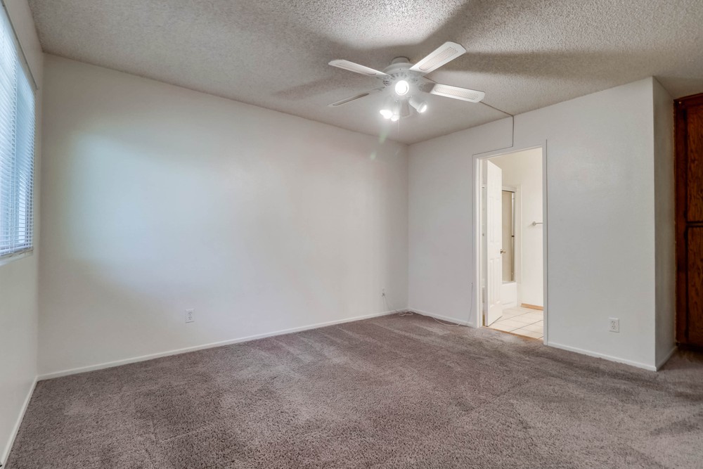 Virtual tour photo 23 of 30 for 4452 Mentone St UNIT 202
