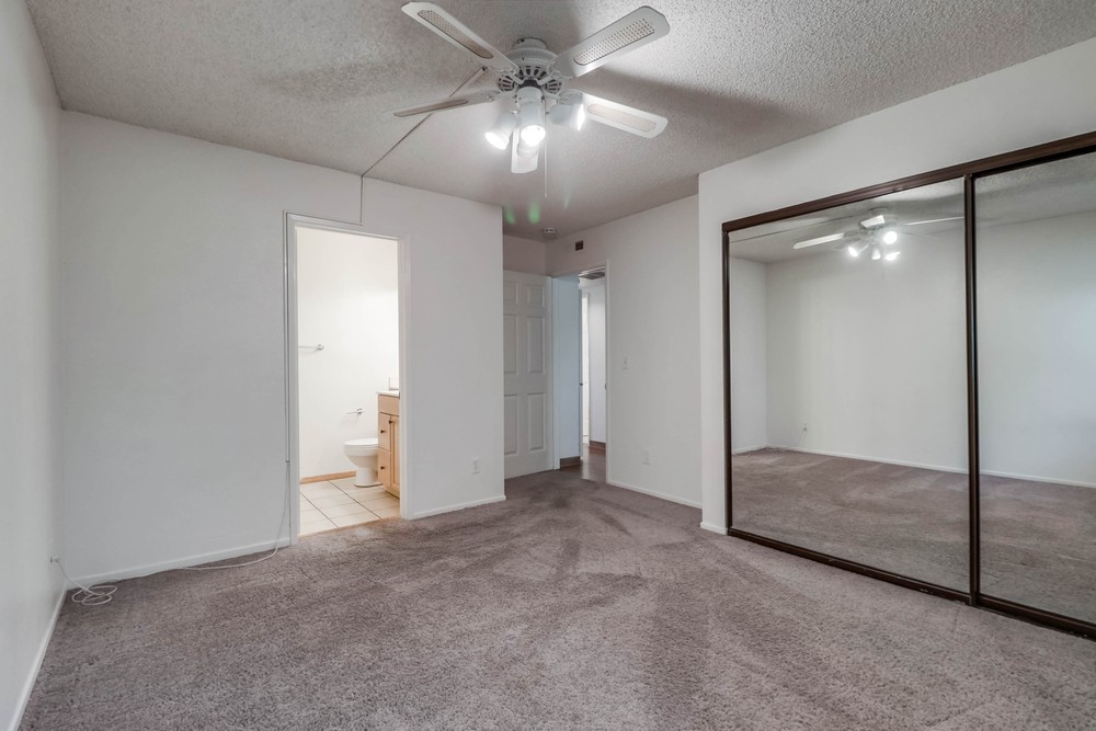 Virtual tour photo 24 of 30 for 4452 Mentone St UNIT 202