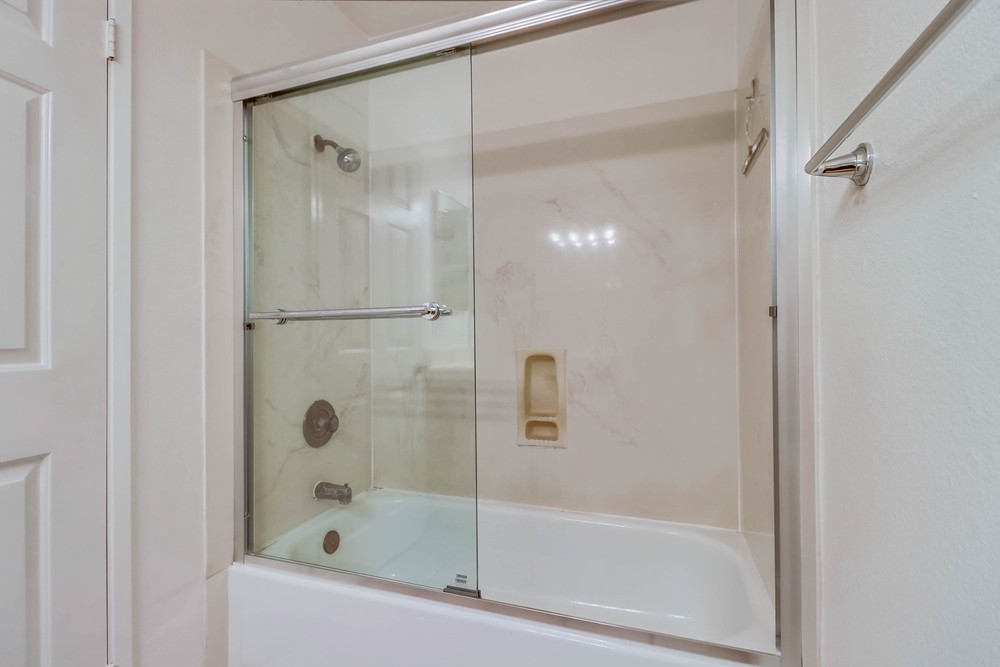 Virtual tour photo 26 of 30 for 4452 Mentone St UNIT 202