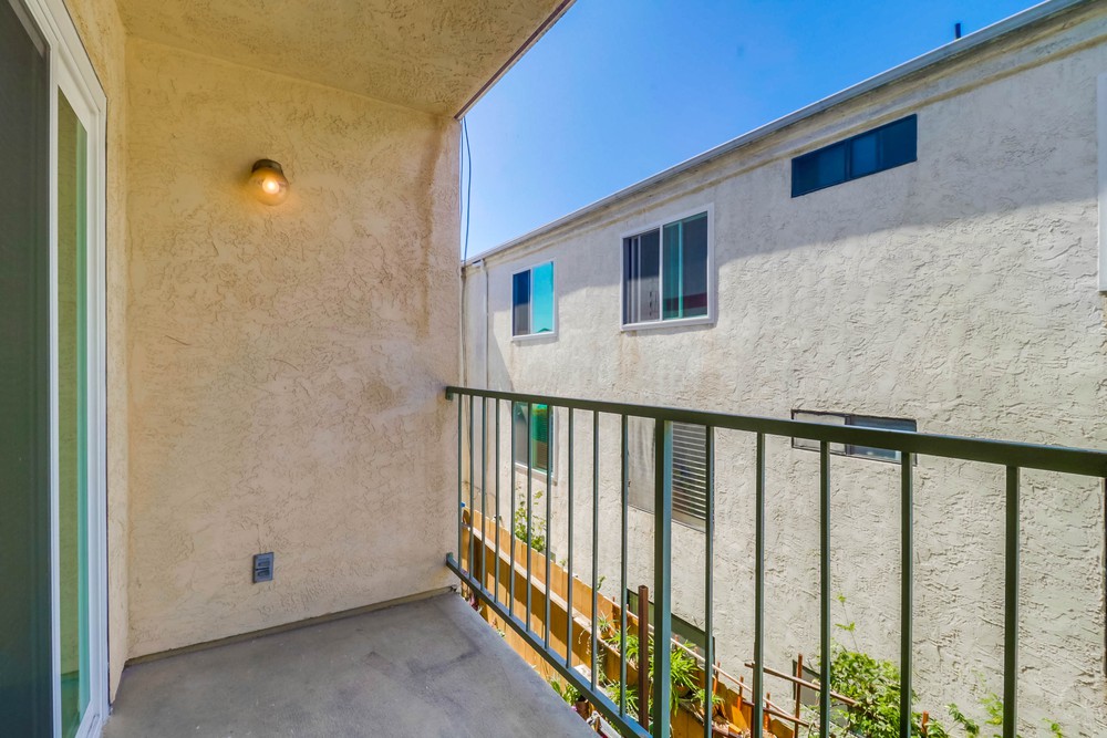 Virtual tour photo 29 of 30 for 4452 Mentone St UNIT 202