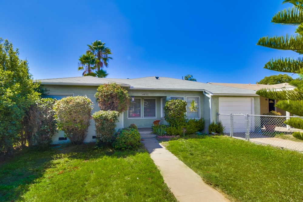 Virtual tour photo 5 of 40 for 4454 4456 Estrella Avenue