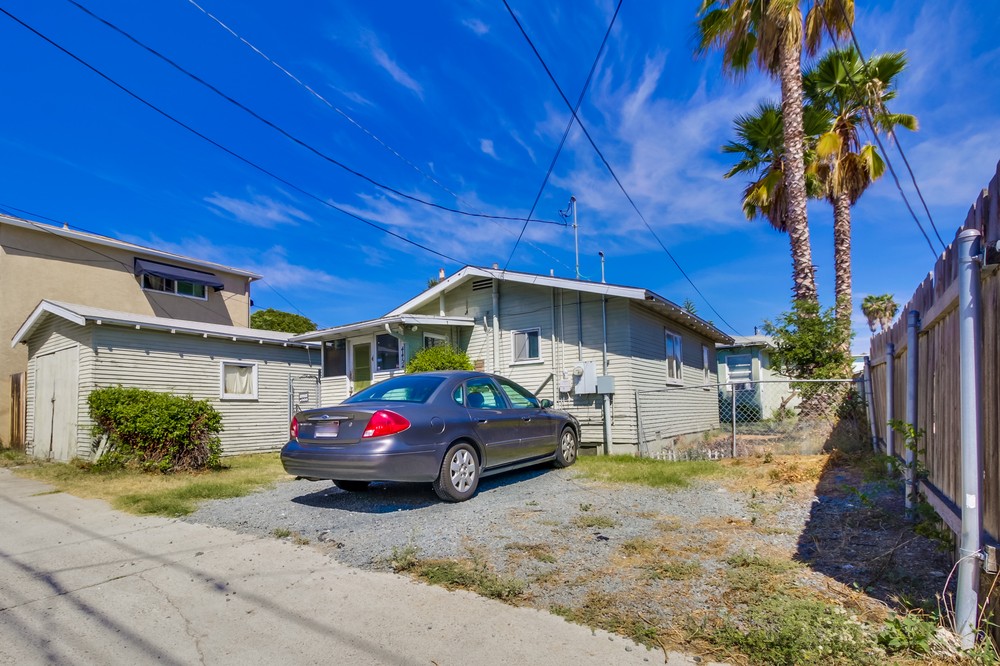 Virtual tour photo 9 of 40 for 4454 4456 Estrella Avenue