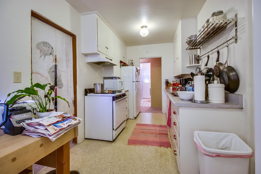 Virtual tour photo 16 of 40 for 4454 4456 Estrella Avenue