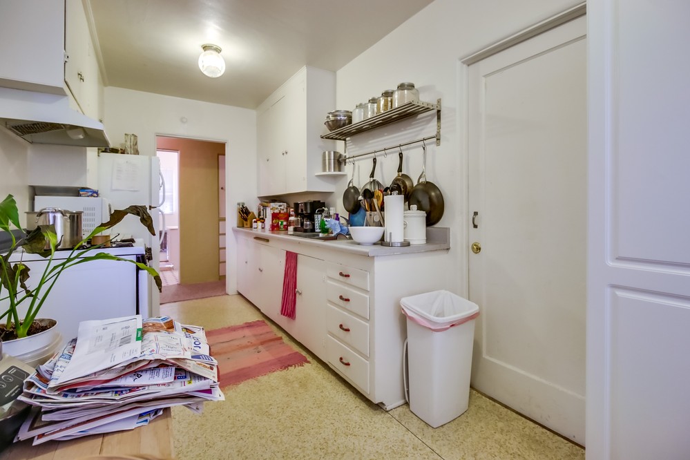 Virtual tour photo 17 of 40 for 4454 4456 Estrella Avenue