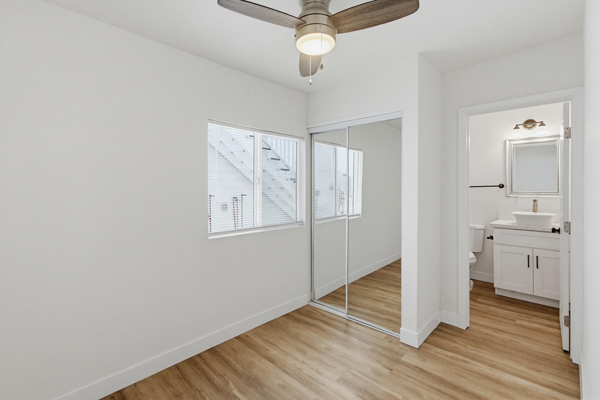 Virtual tour photo 16 of 31 for 4458 32nd St