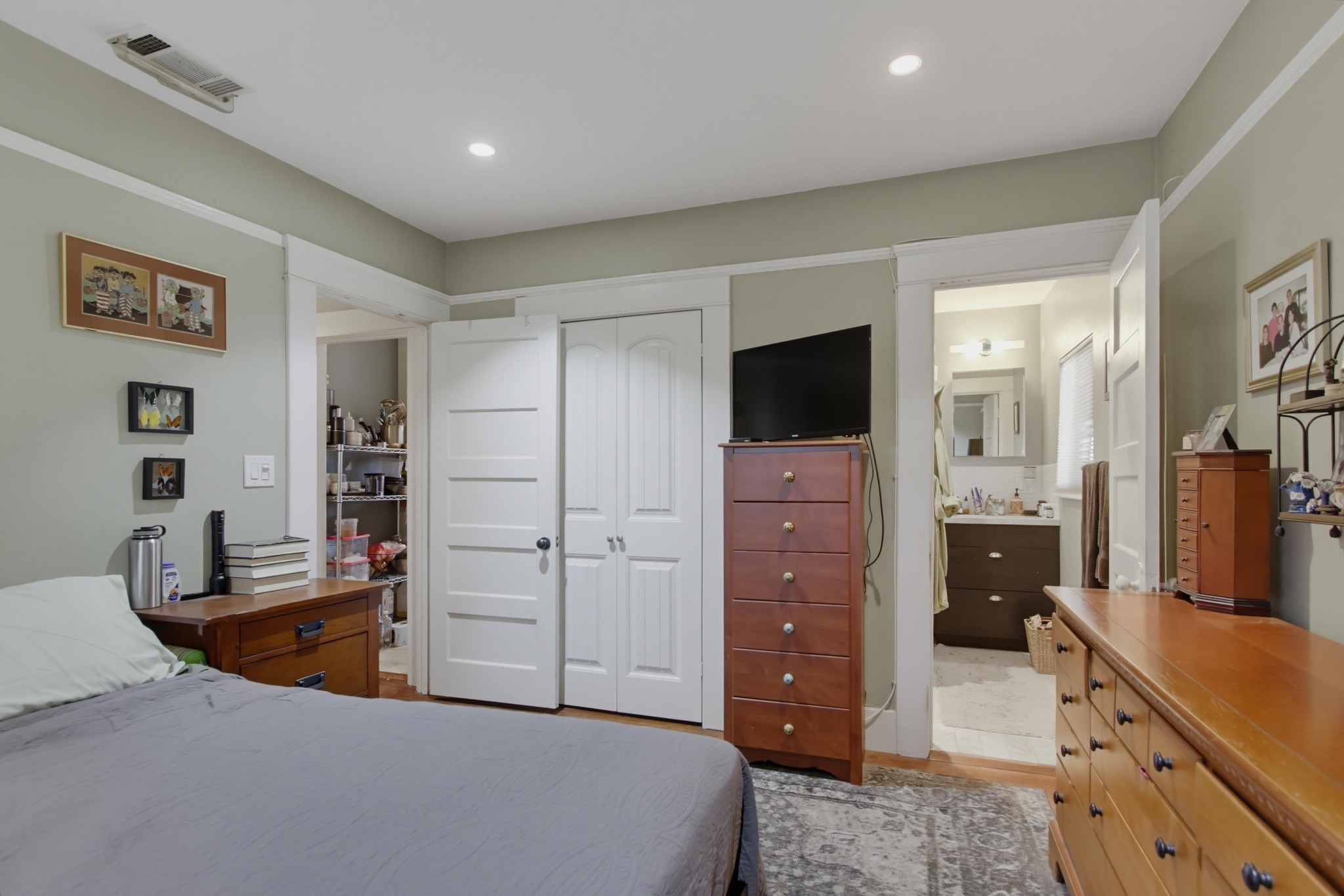 Virtual tour photo 66 of 107 for 4458 Campus Ave
