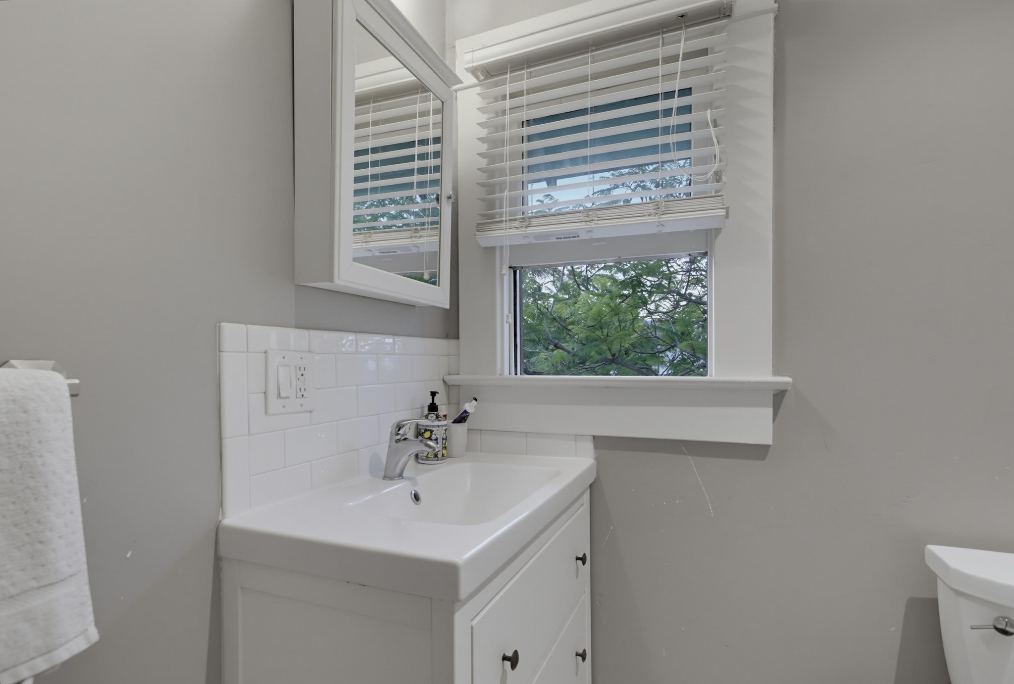Virtual tour photo 71 of 107 for 4458 Campus Ave