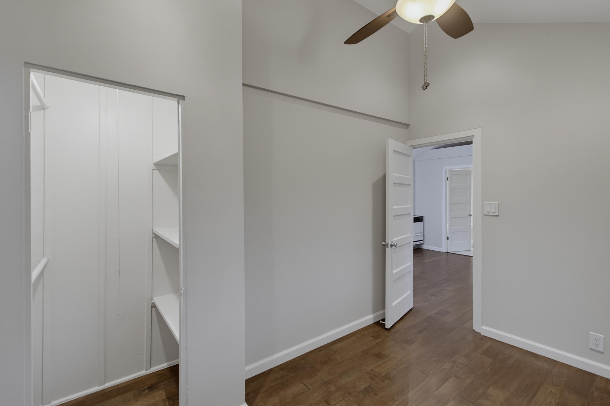 Virtual tour photo 92 of 107 for 4458 Campus Ave