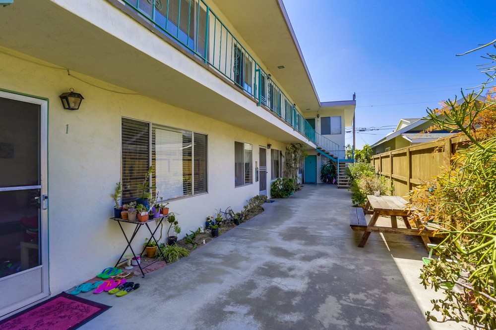 Virtual tour photo 6 of 15 for 4460 Georgia St