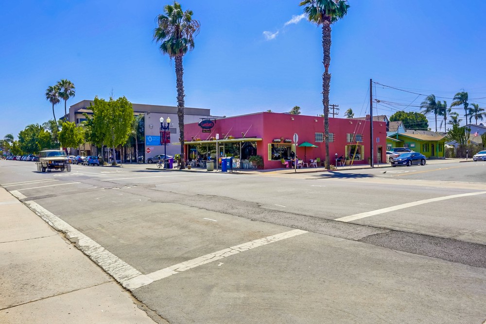 Virtual tour photo 11 of 15 for 4460 Georgia St