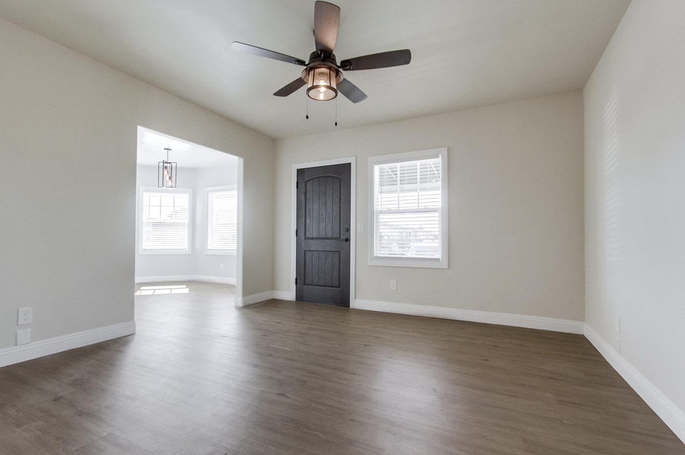 Virtual tour photo 10 of 61 for 4465 32nd St