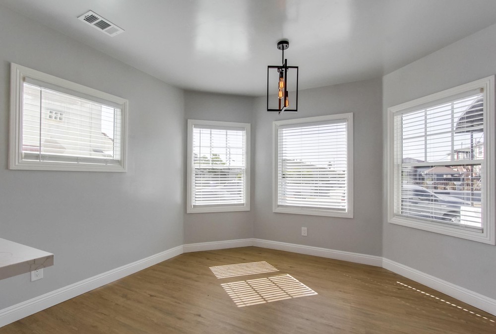Virtual tour photo 13 of 61 for 4465 32nd St