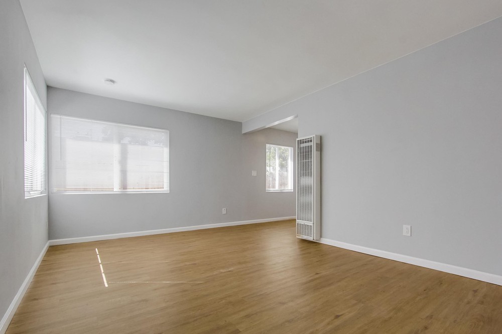 Virtual tour photo 43 of 61 for 4465 32nd St
