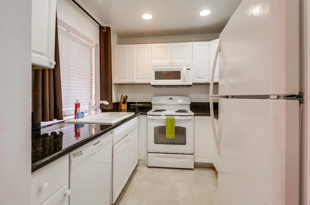Virtual tour photo 16 of 58 for 4465 Ocean Blvd
