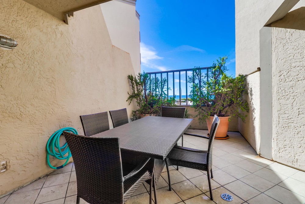 Virtual tour photo 22 of 58 for 4465 Ocean Blvd