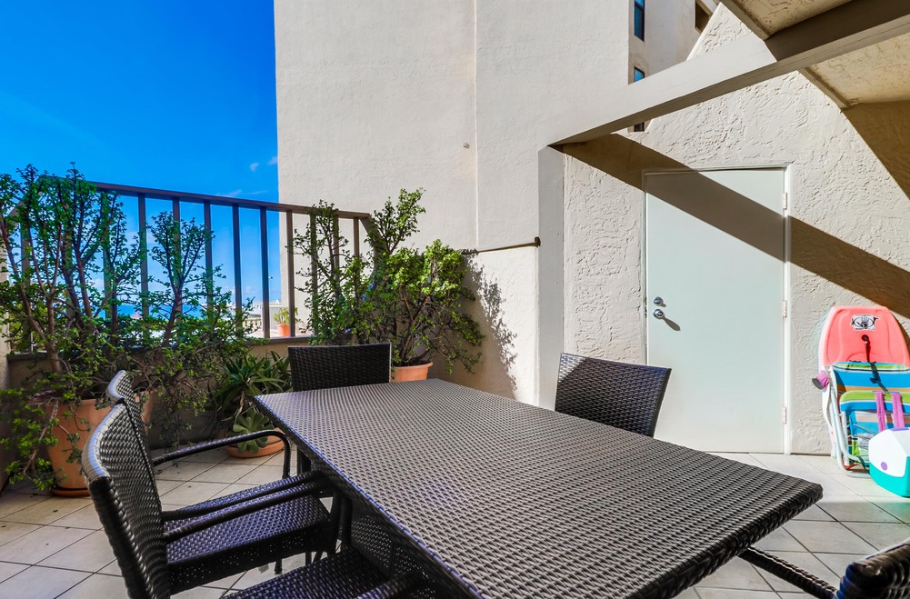 Virtual tour photo 24 of 58 for 4465 Ocean Blvd