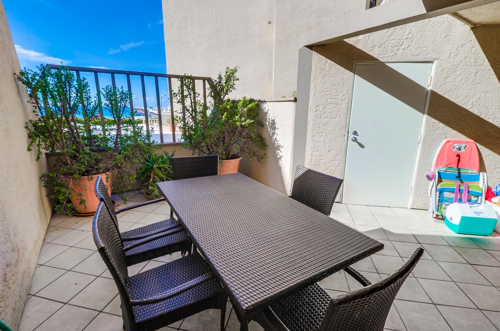 Virtual tour photo 25 of 58 for 4465 Ocean Blvd