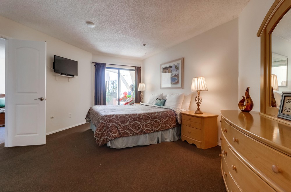 Virtual tour photo 30 of 58 for 4465 Ocean Blvd