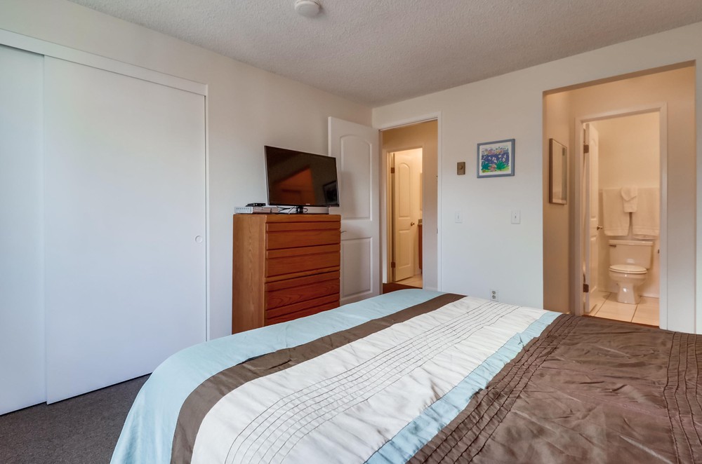 Virtual tour photo 36 of 58 for 4465 Ocean Blvd