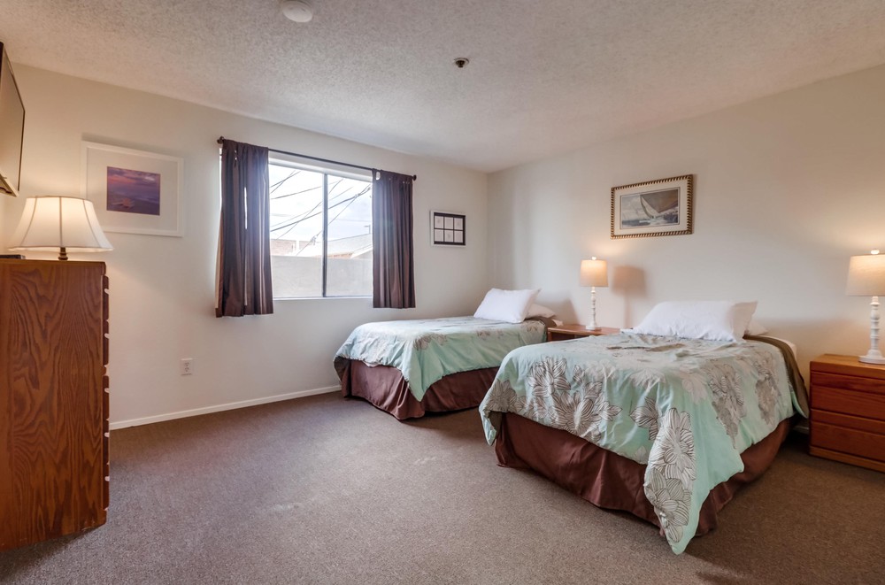 Virtual tour photo 43 of 58 for 4465 Ocean Blvd