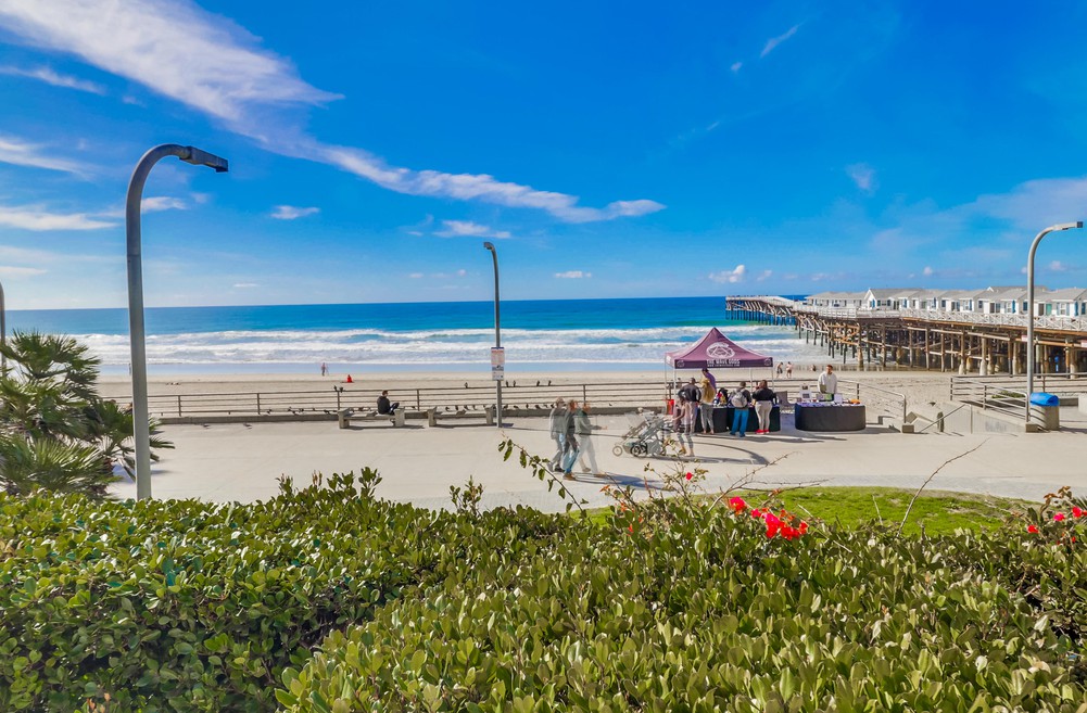 Virtual tour photo 49 of 58 for 4465 Ocean Blvd