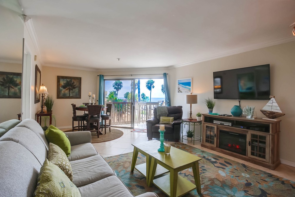 Virtual tour photo 4 of 45 for 4465 Ocean Blvd #52
