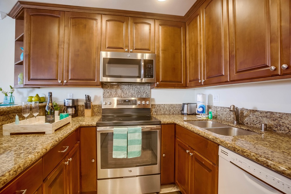 Virtual tour photo 13 of 45 for 4465 Ocean Blvd #52